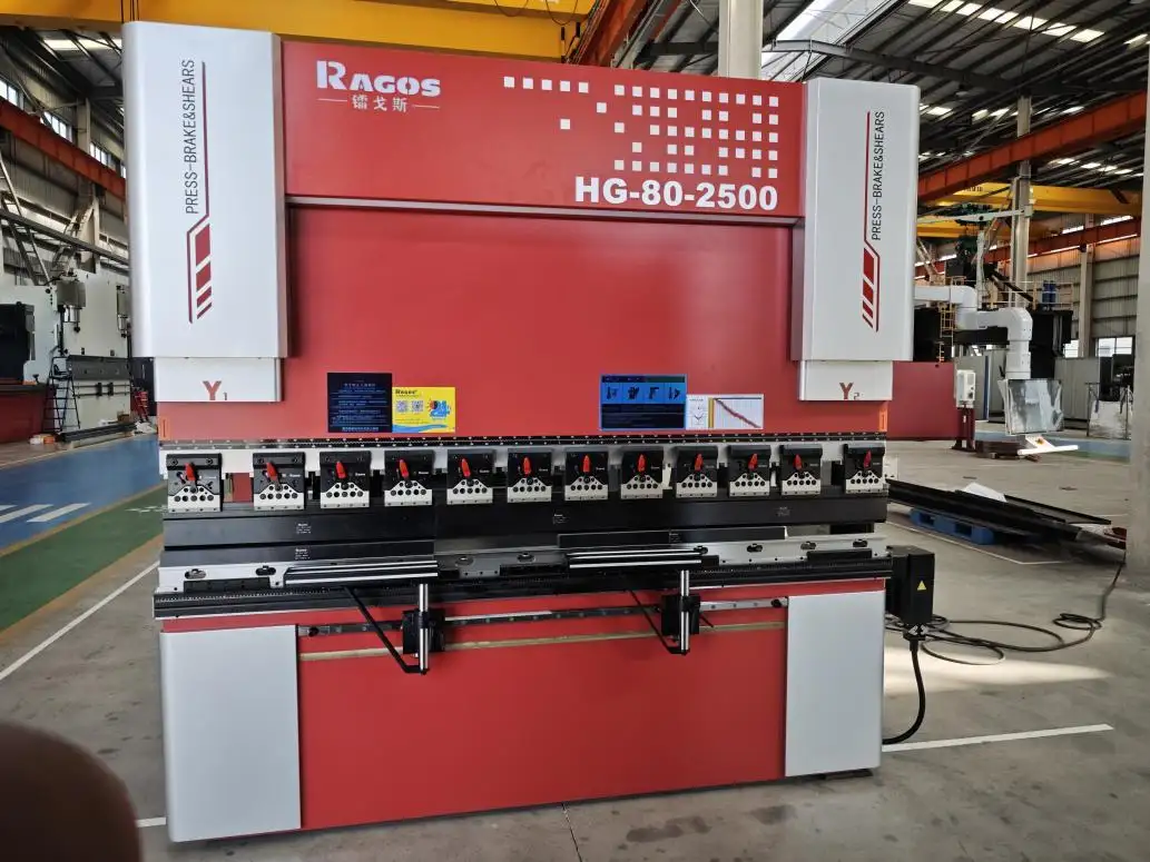 CNC-Pressbremse für Fahrgestellgehäuse